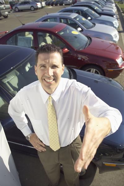 Hvordan bli en engros bilforhandleren i california. Meld deg på 6 timers bilforhandleren pre-lisensiering klasse.