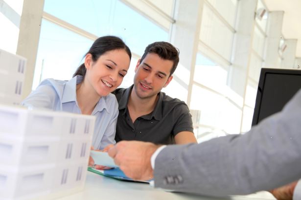 Hvordan å få en bedre avtale på et hjem lån. Få boliglån først hvis flere økonomiske forpliktelser kommer til å dukke opp i nær fremtid.
